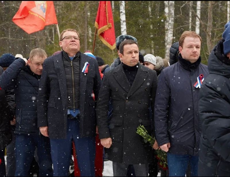 Глава Роскосмоса Дмитрий Рогозин посетил технопарк «Русклимат ИКСЭЛ» - фото 2