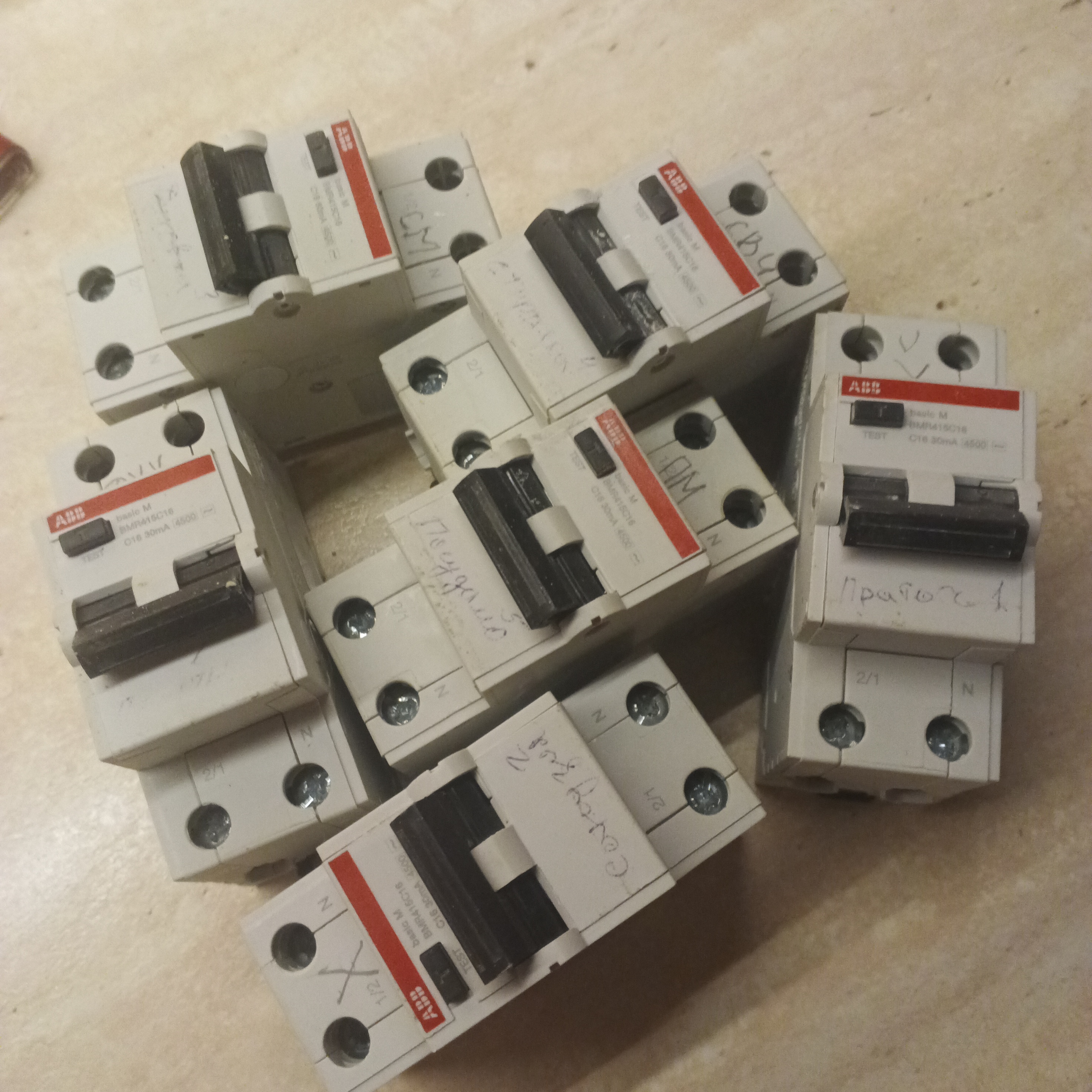 17684865296618397979229387765482