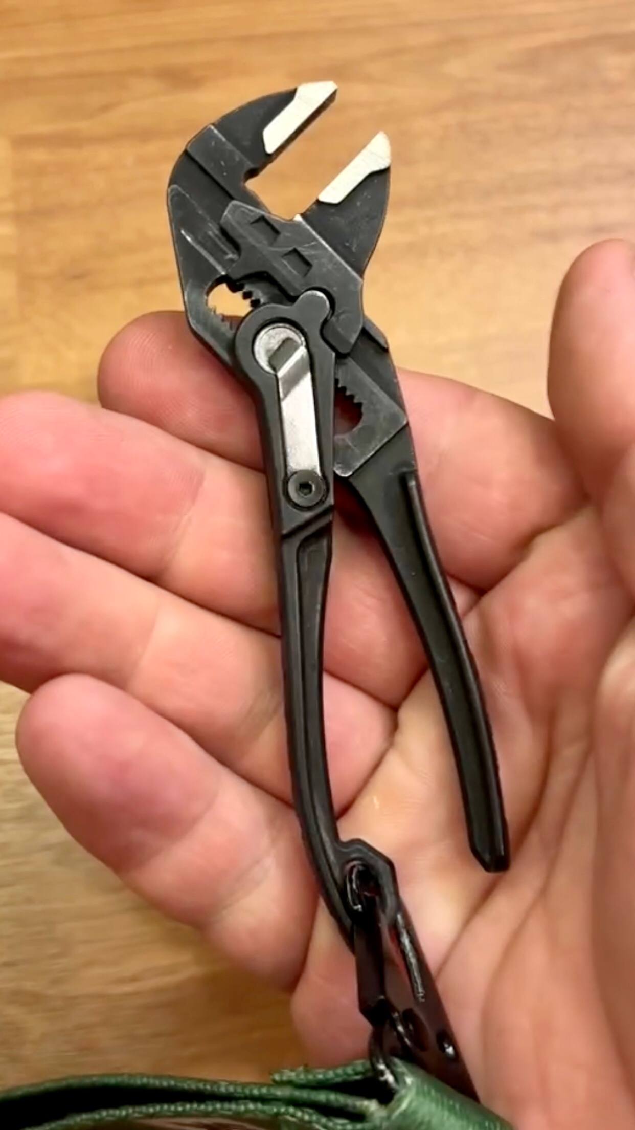 photo_2025-12-17_01-20-47