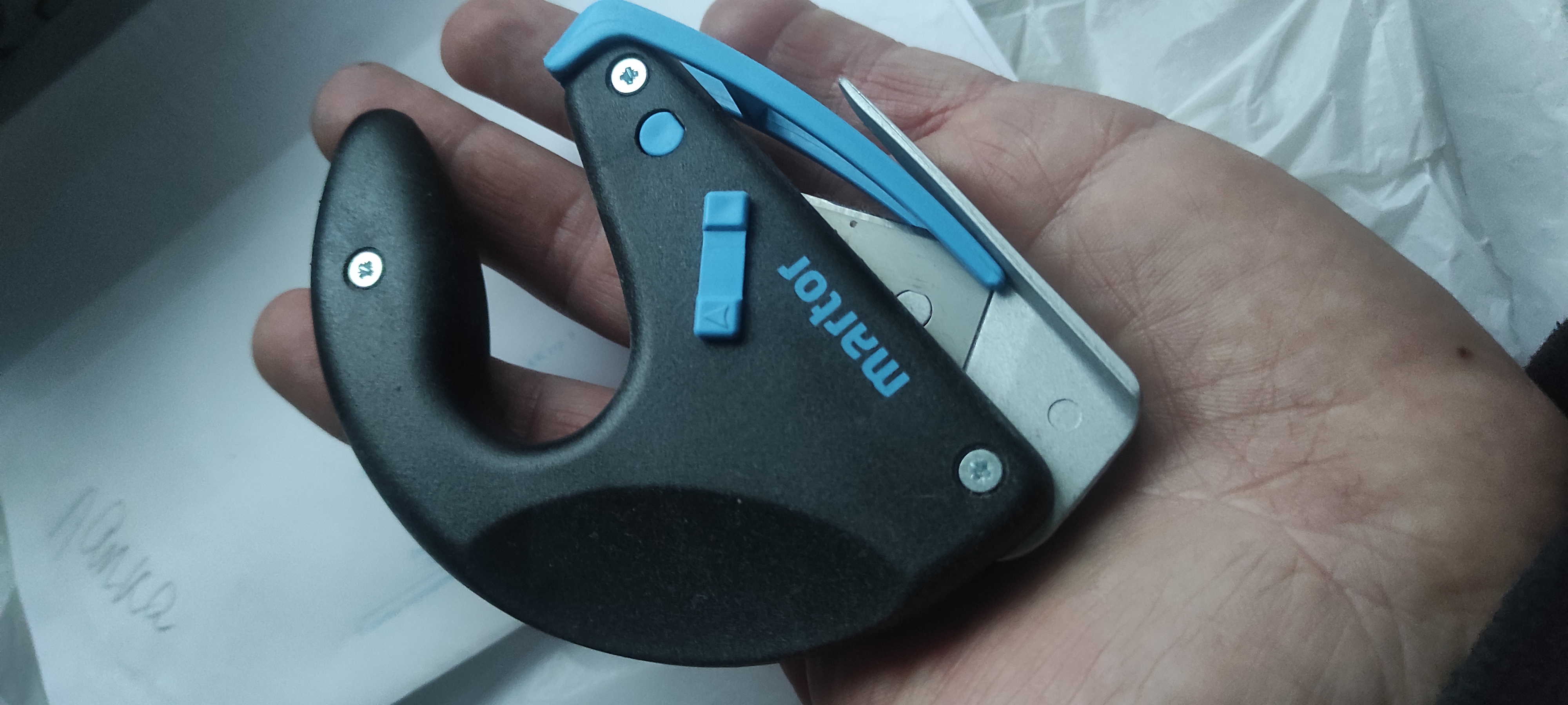 17682841877832919893896451371886