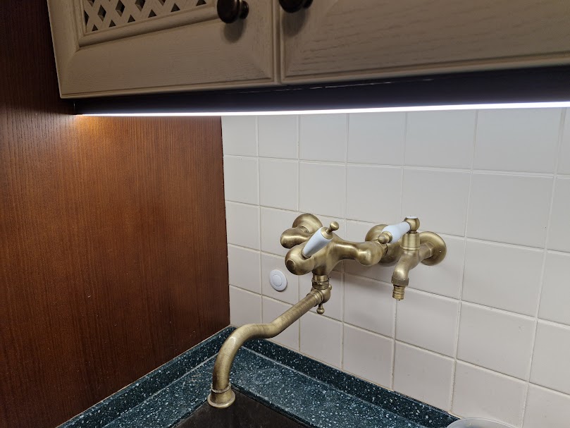 17649721844939135935801855286405