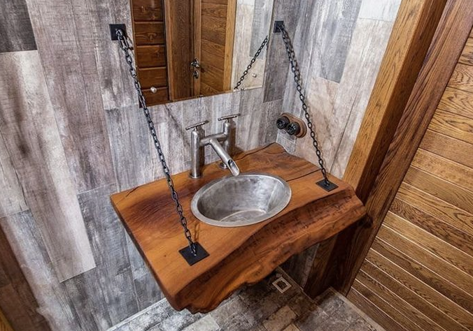 Screenshot from 2025-11-10 12-46-09