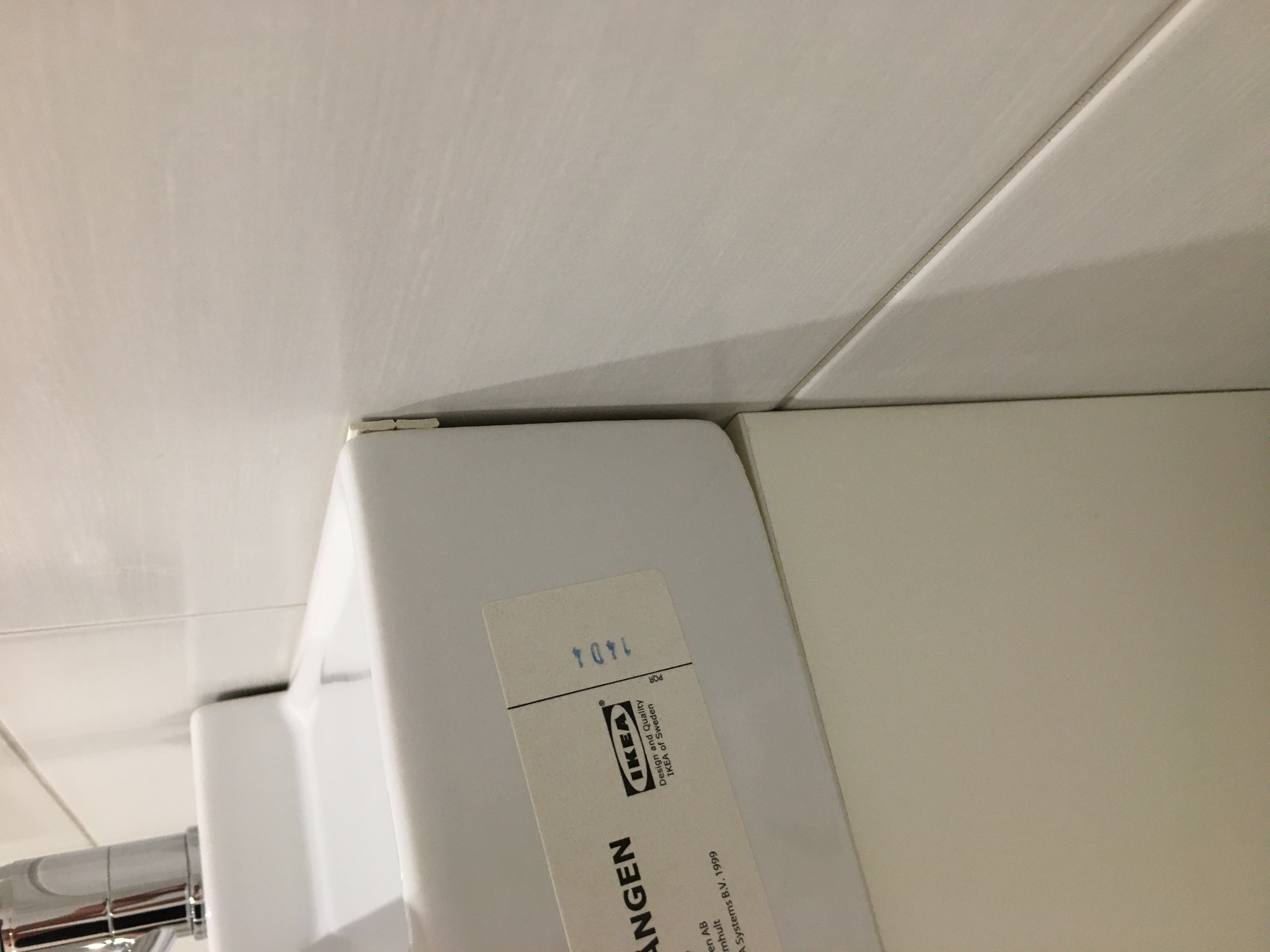 7899DF90-529B-4FA6-87F6-3E61B1084F60