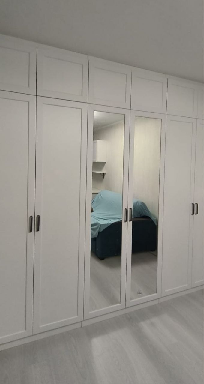 Шкаф распашной