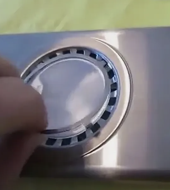 Screenshot from 2025-11-05 17-37-00