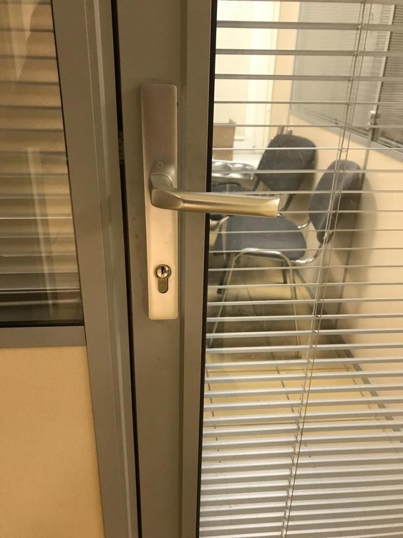 Doorlock. Комплектующие для окон и дверей европейского качества по доступным ценам